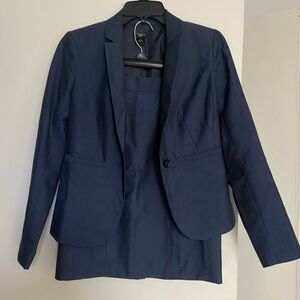 Ann Taylor navy skirt suit 0P